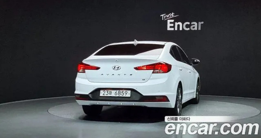 Hyundai Avante (Elantra) 