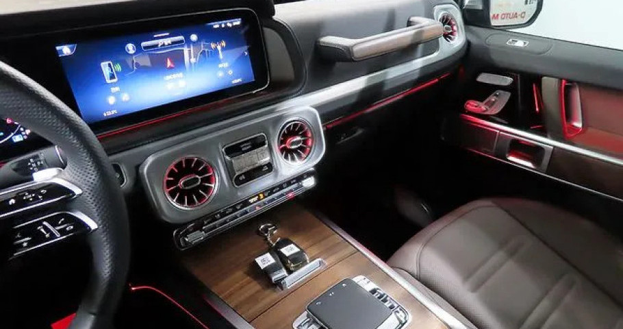 Mercedes-Benz G-Class 