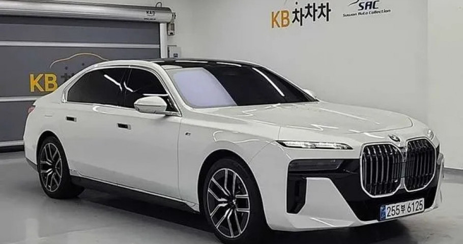 Bmw 7-Series 