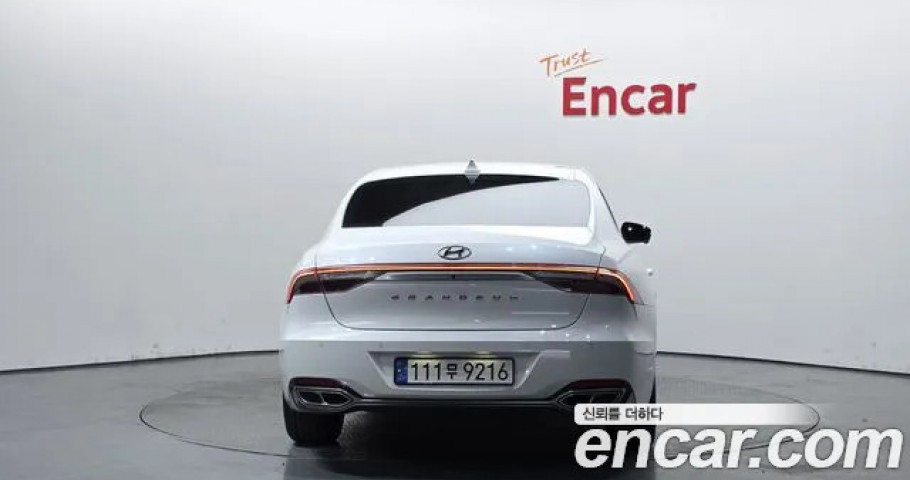 Hyundai Grandeur 