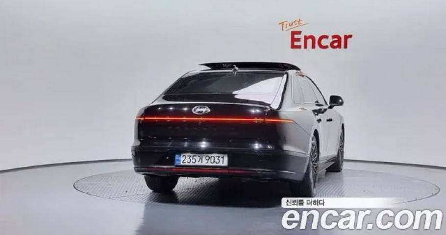 Hyundai Grandeur 