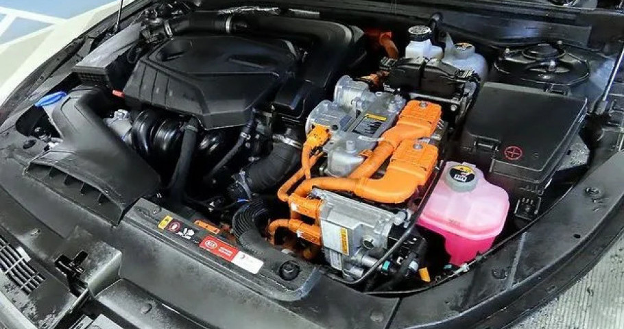 Kia K5 