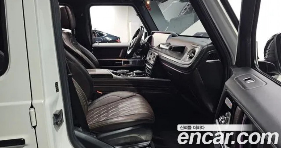 Mercedes-Benz G-Class 