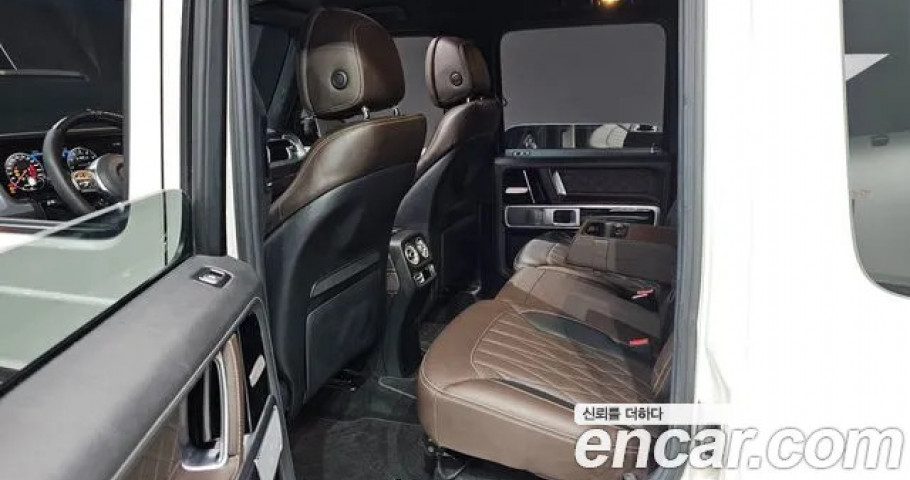 Mercedes-Benz G-Class 
