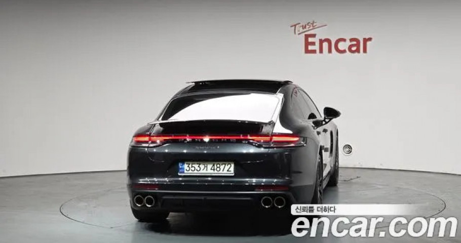 Porsche Panamera 