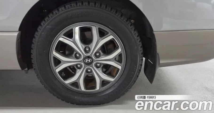 Hyundai Starex 