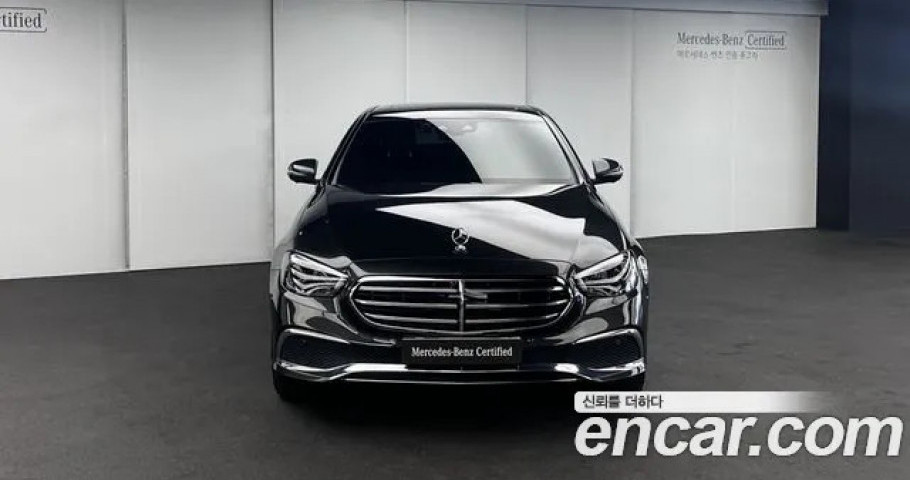 Mercedes-Benz E-Class 