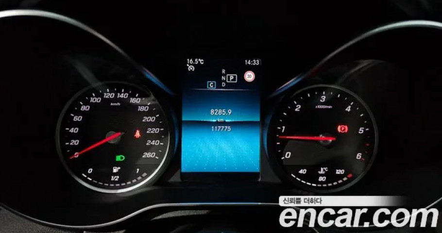 Mercedes-Benz C-Class 