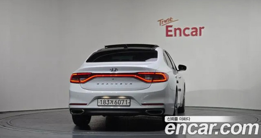 Hyundai Grandeur 