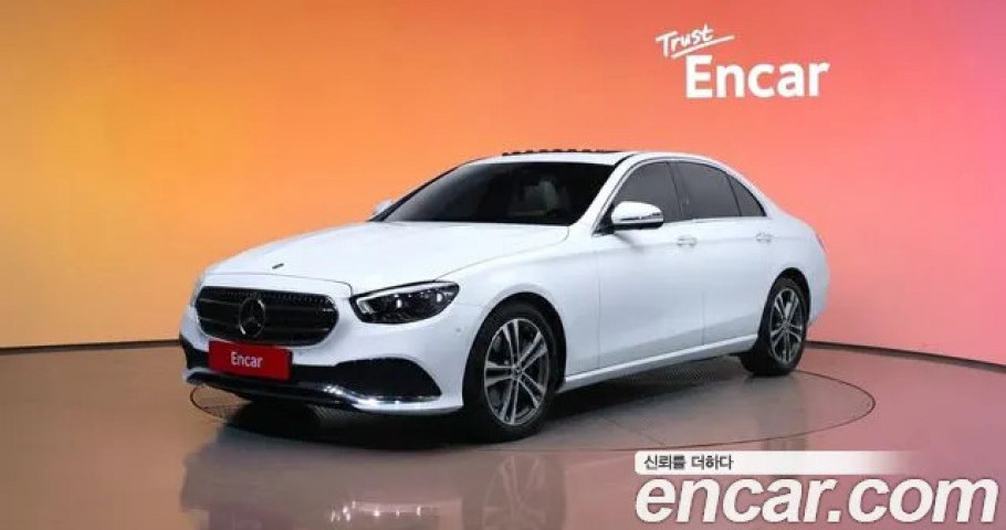 Mercedes-Benz E-Class 