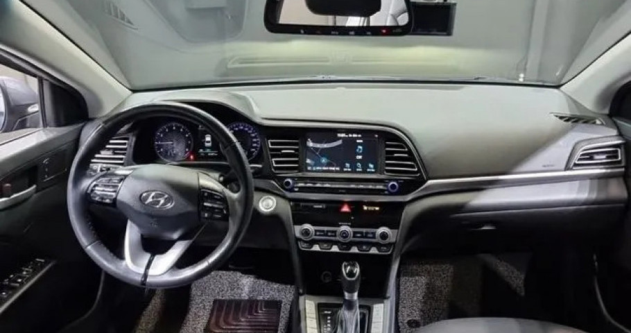 Hyundai Avante 