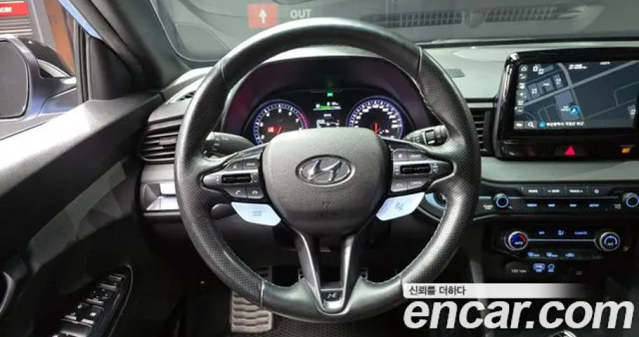 Hyundai Veloster 