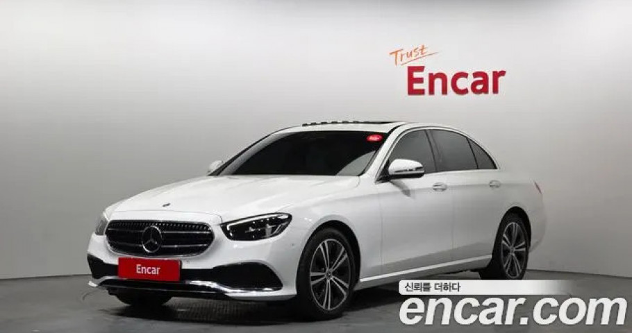 Mercedes-Benz E-Class 