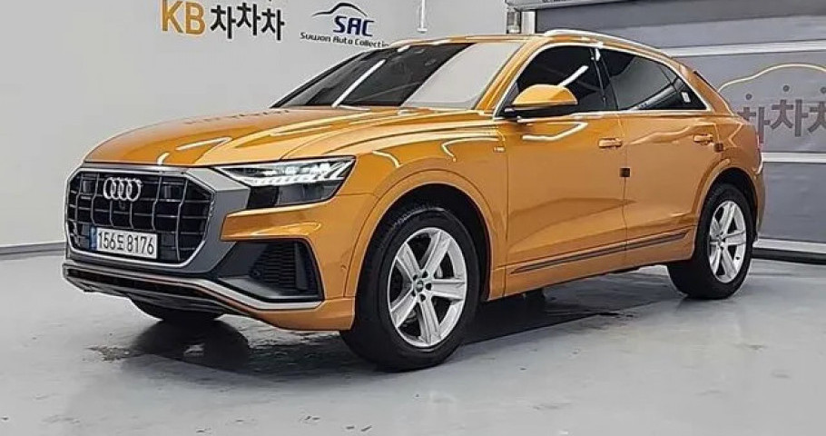 Audi Q8 