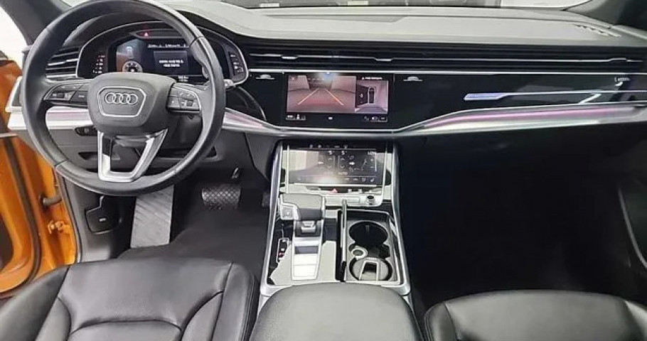 Audi Q8 