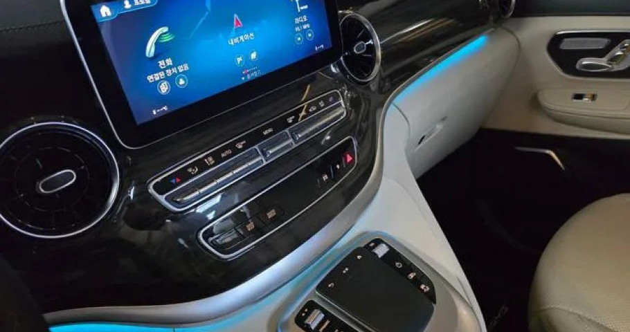 Mercedes-Benz V-Class 