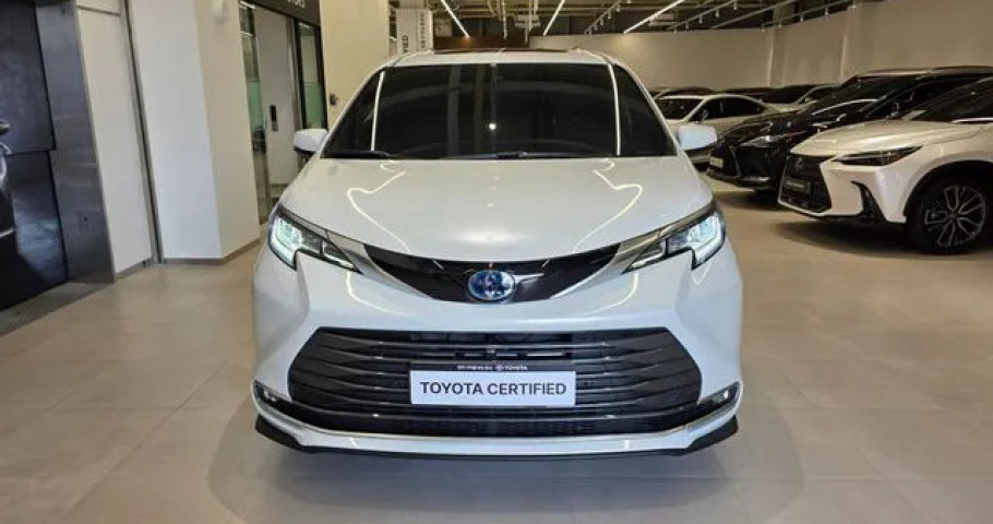 Toyota Sienna 