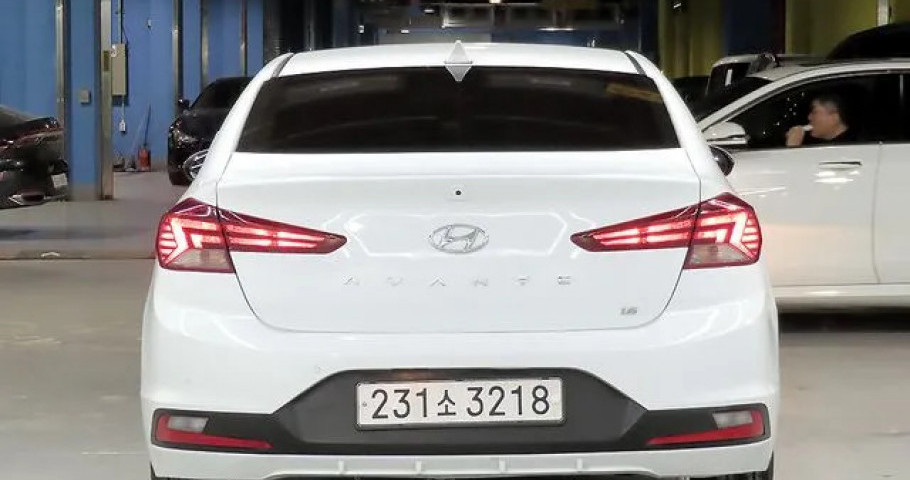 Hyundai Avante 