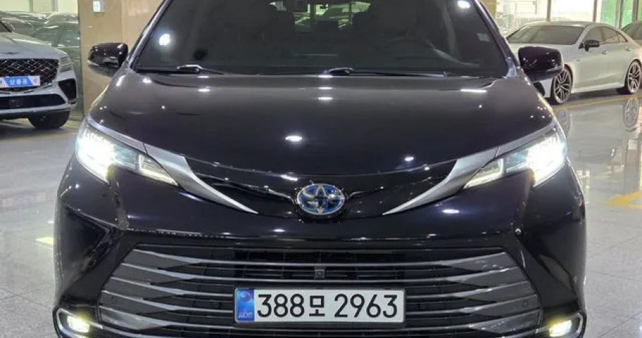 Toyota Sienna 