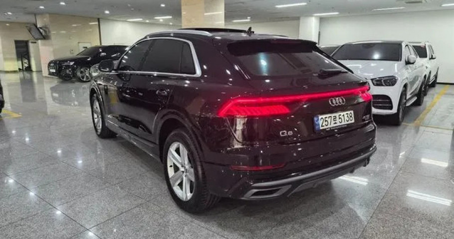 Audi Q8 