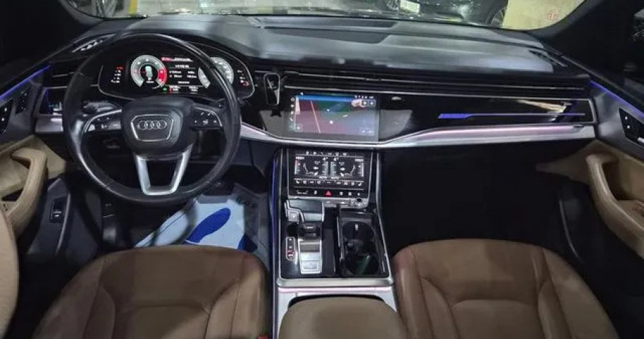 Audi Q8 