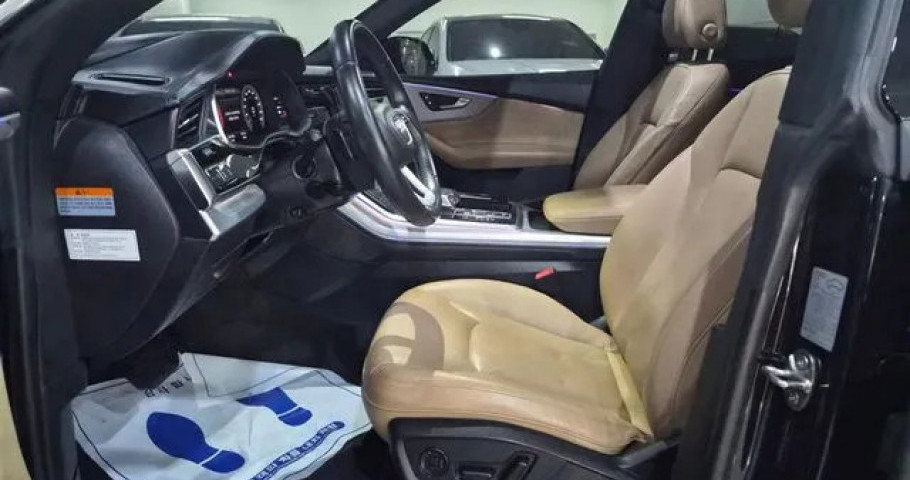 Audi Q8 