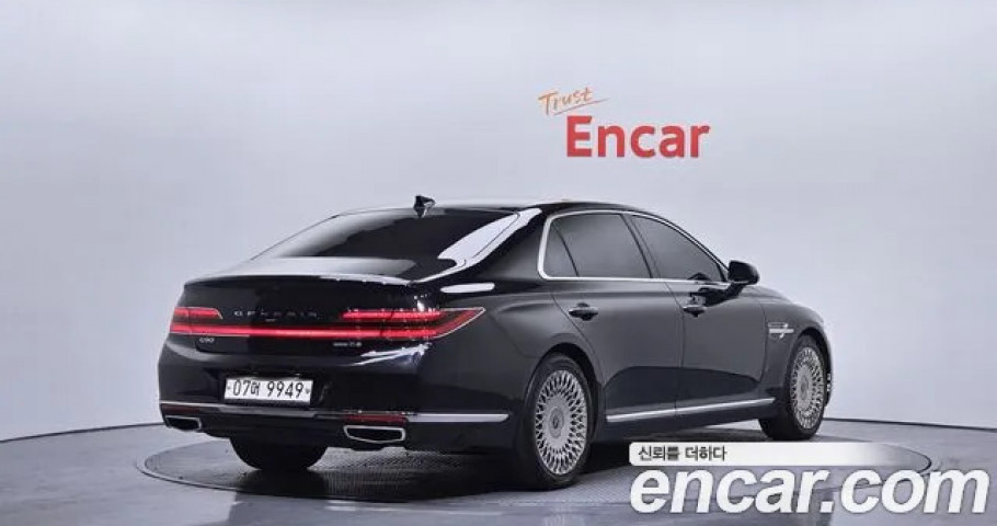 Genesis G90 