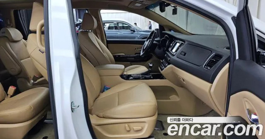 Kia Carnival 