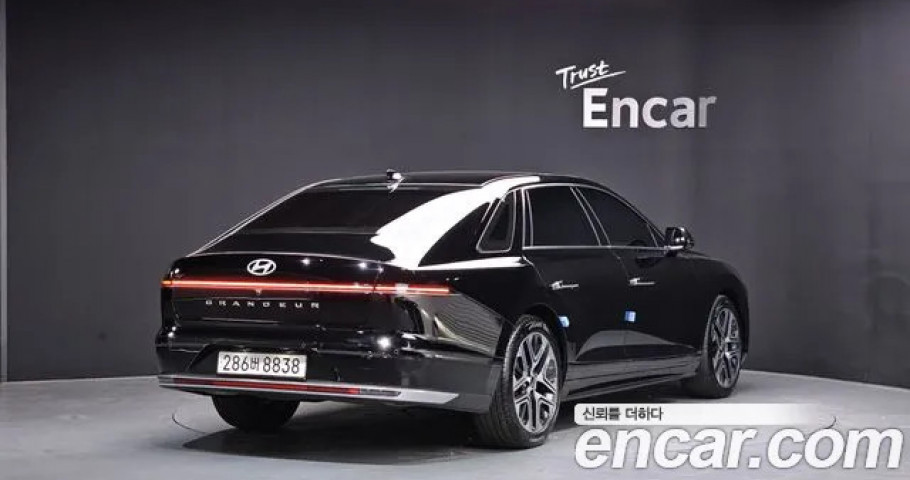 Hyundai Grandeur 