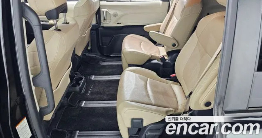 Toyota Sienna 