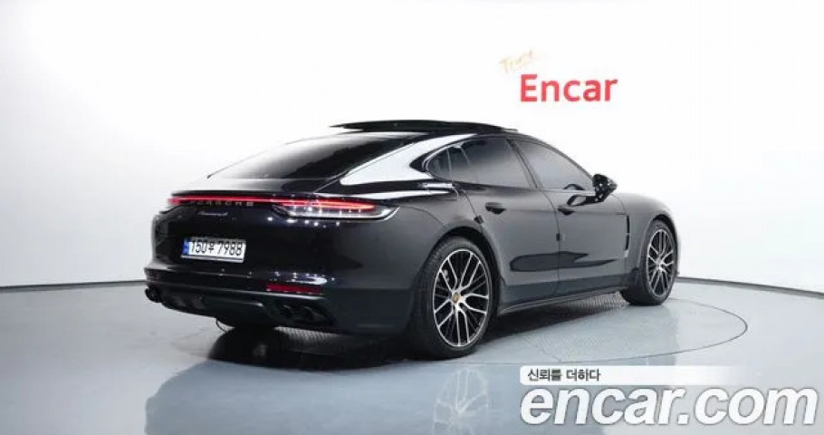 Porsche Panamera 