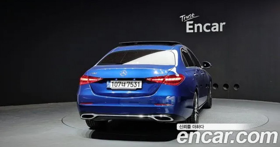 Mercedes-Benz C-Class 