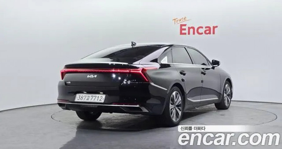 Kia K8 
