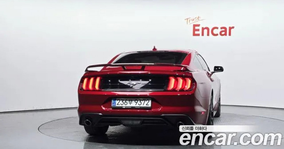 Ford Mustang 