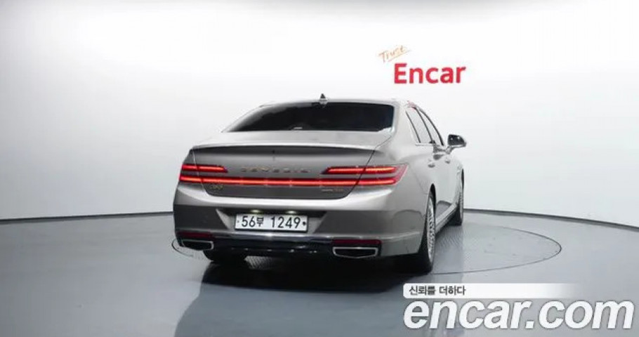 Genesis G90 