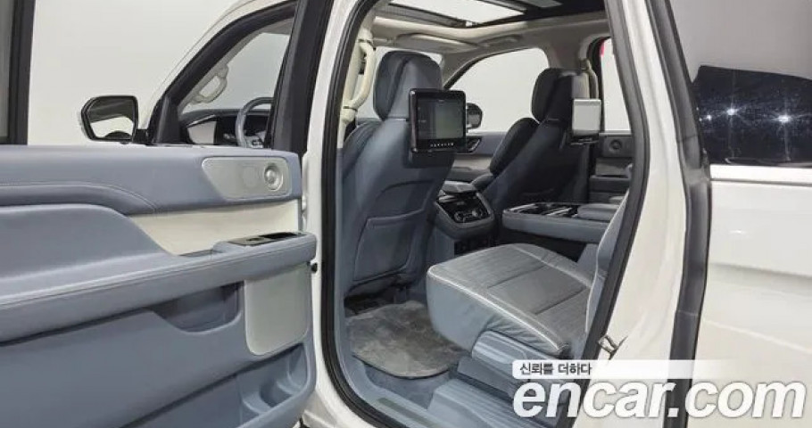 Lincoln Navigator 