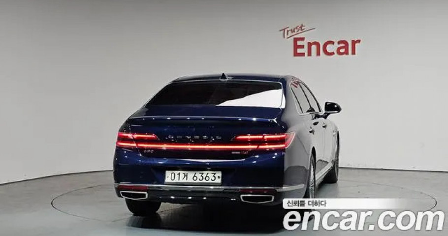 Genesis G90 
