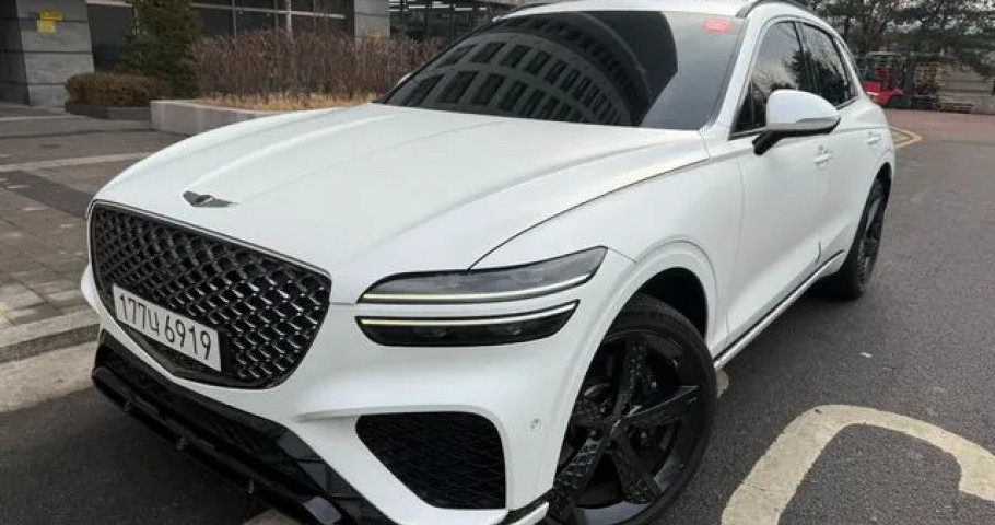Genesis Gv70 