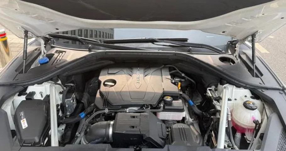Genesis Gv70 