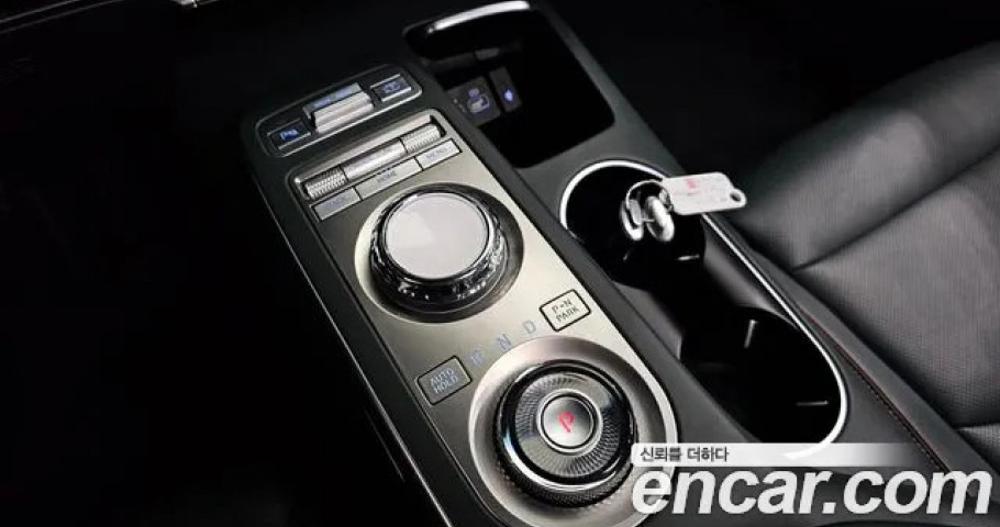 Genesis Gv70 