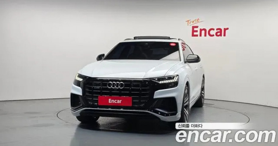 Audi Q8 
