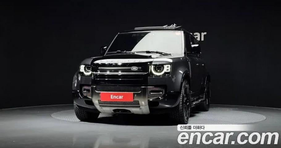 Land Rover Defender 