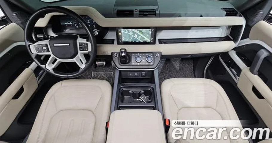 Land Rover Defender 