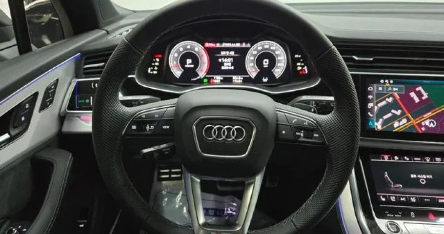 Audi Q7 