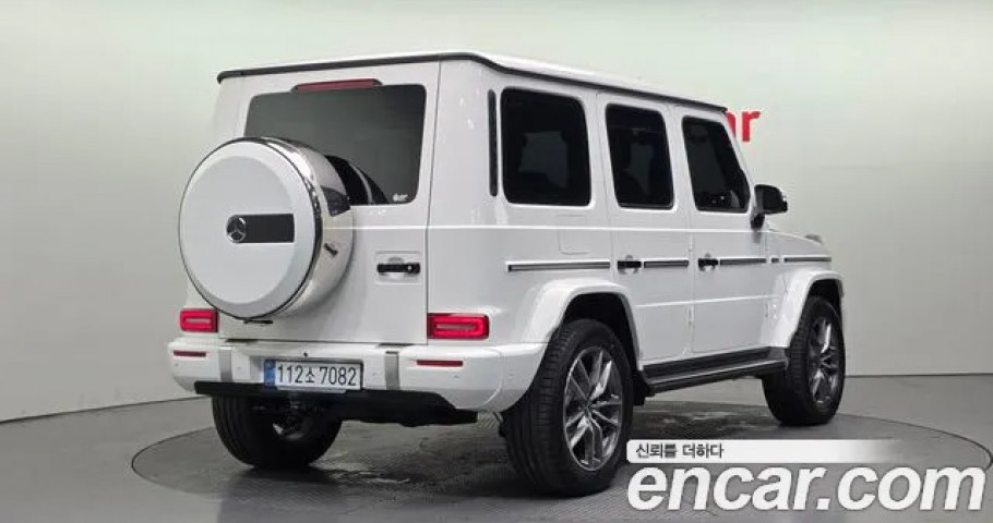 Mercedes-Benz G-Class 