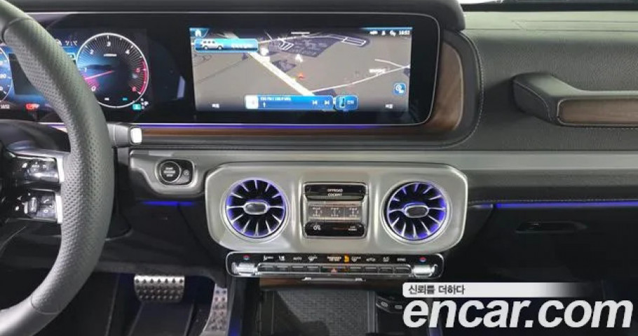 Mercedes-Benz G-Class 