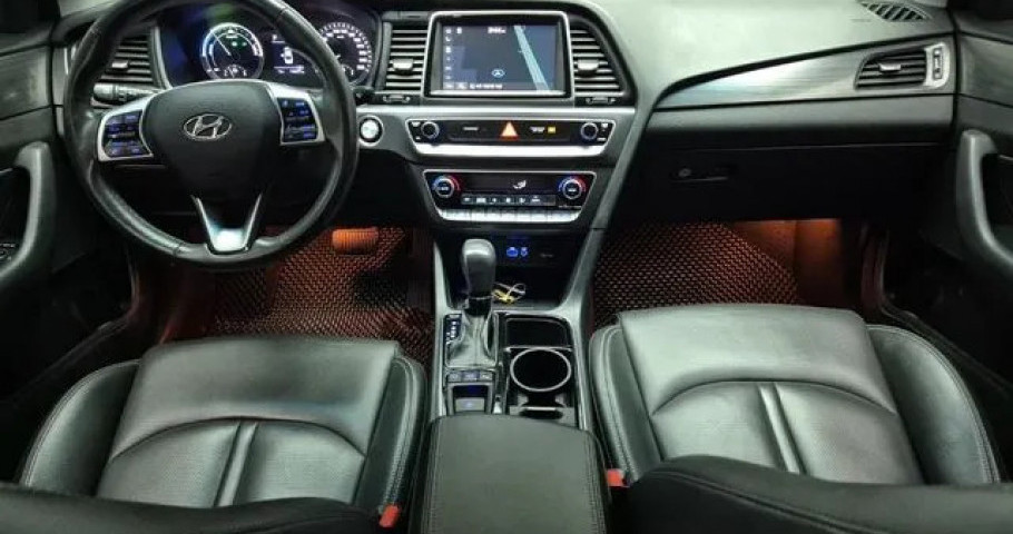 Hyundai Sonata 