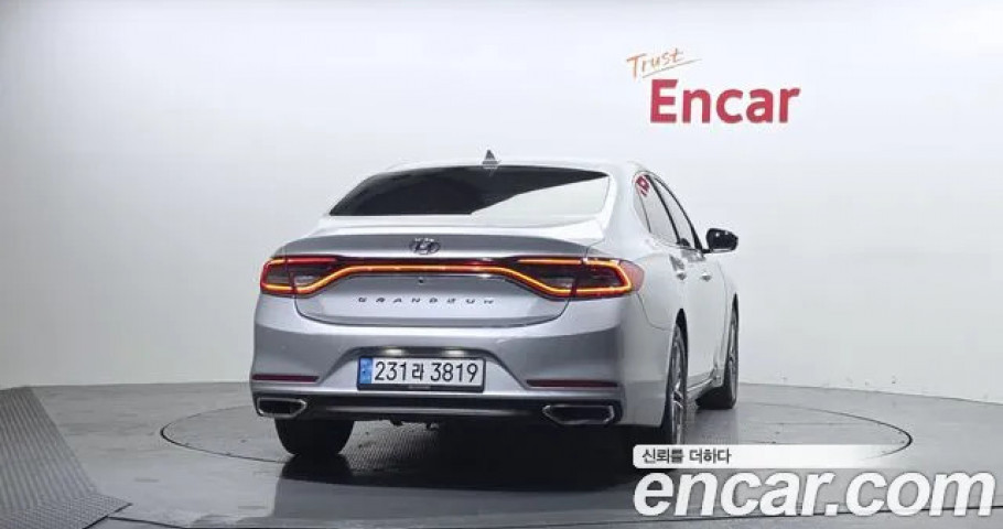 Hyundai Grandeur 