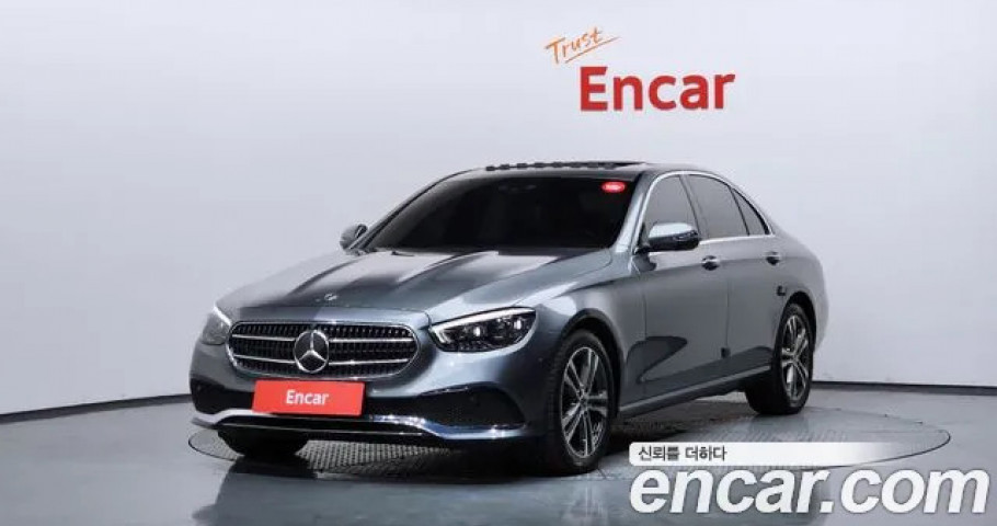 Mercedes-Benz E-Class 