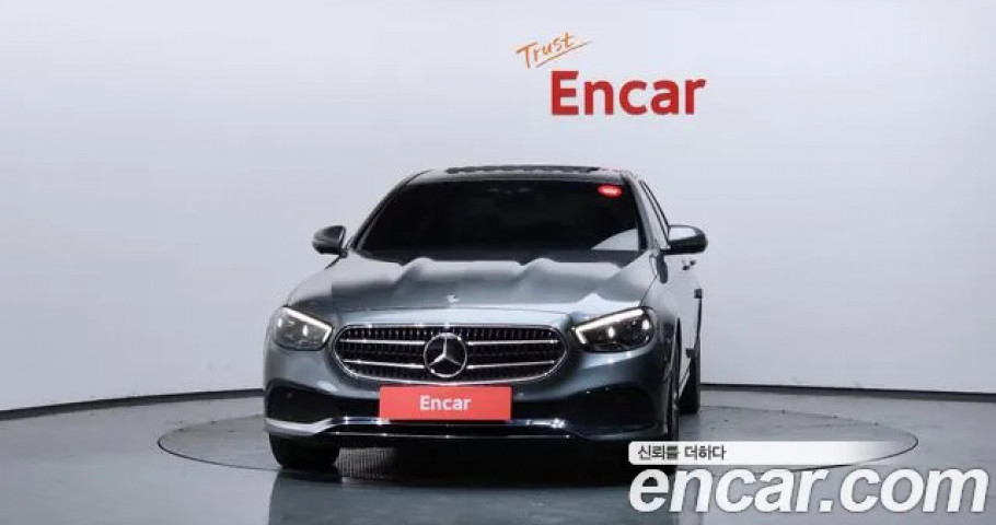 Mercedes-Benz E-Class 